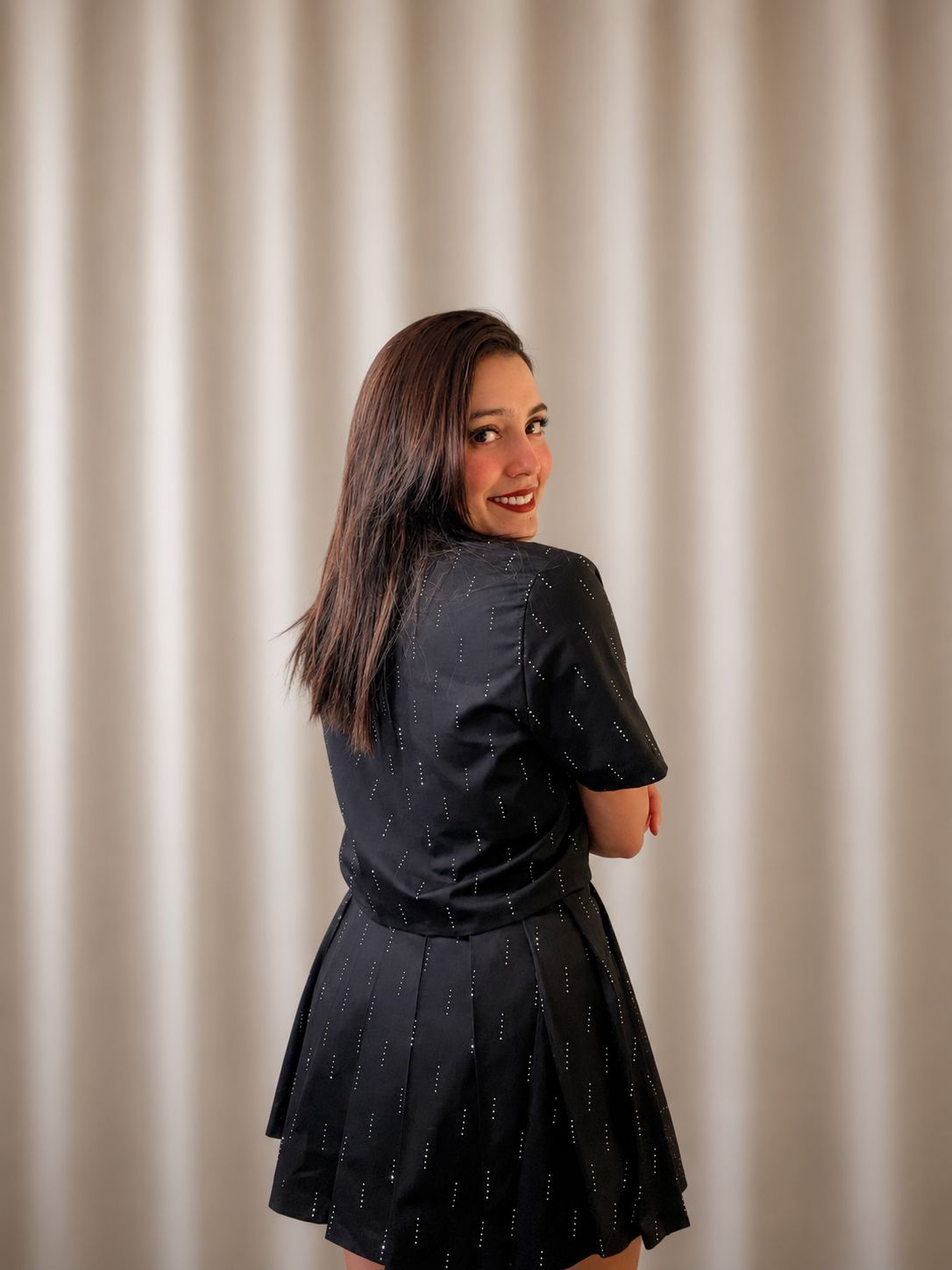 Audrey/Black Collar Skirt Set